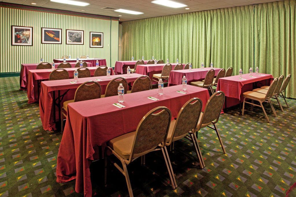 Ramada By Wyndham 3*